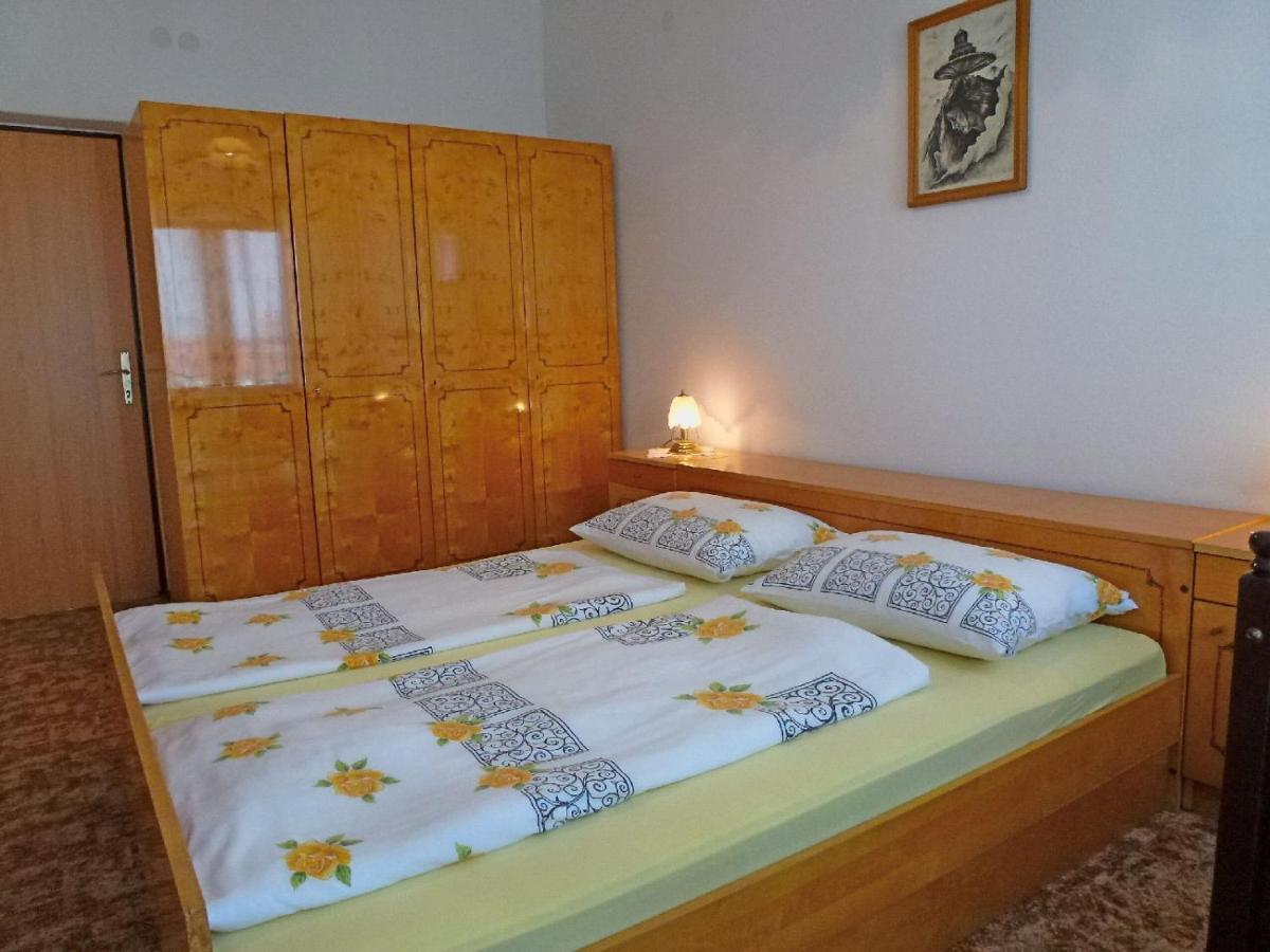 Apartment Milica Njivice Eksteriør bilde